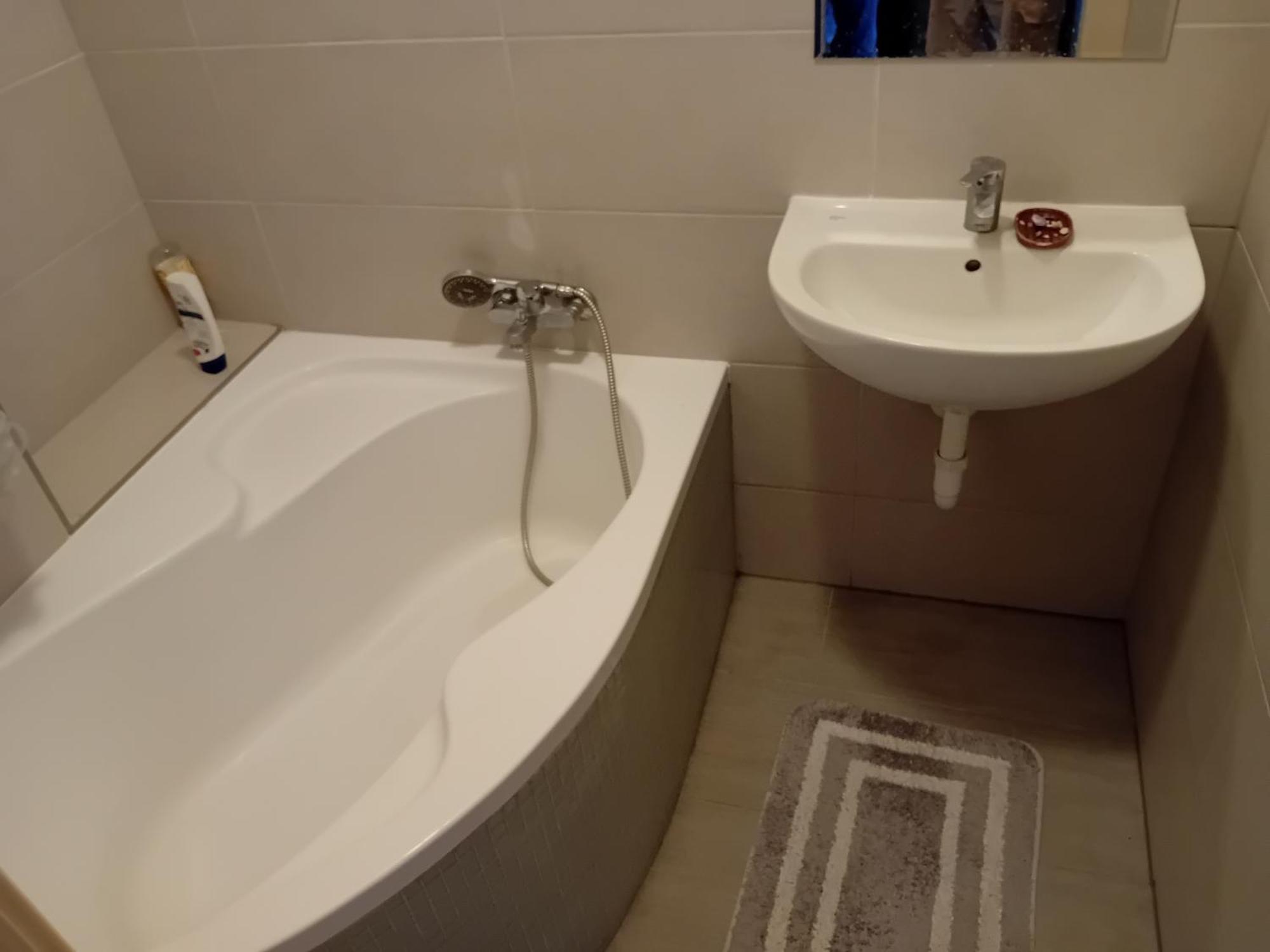 Holub Apartment In City Centrum Komarov Bagian luar foto