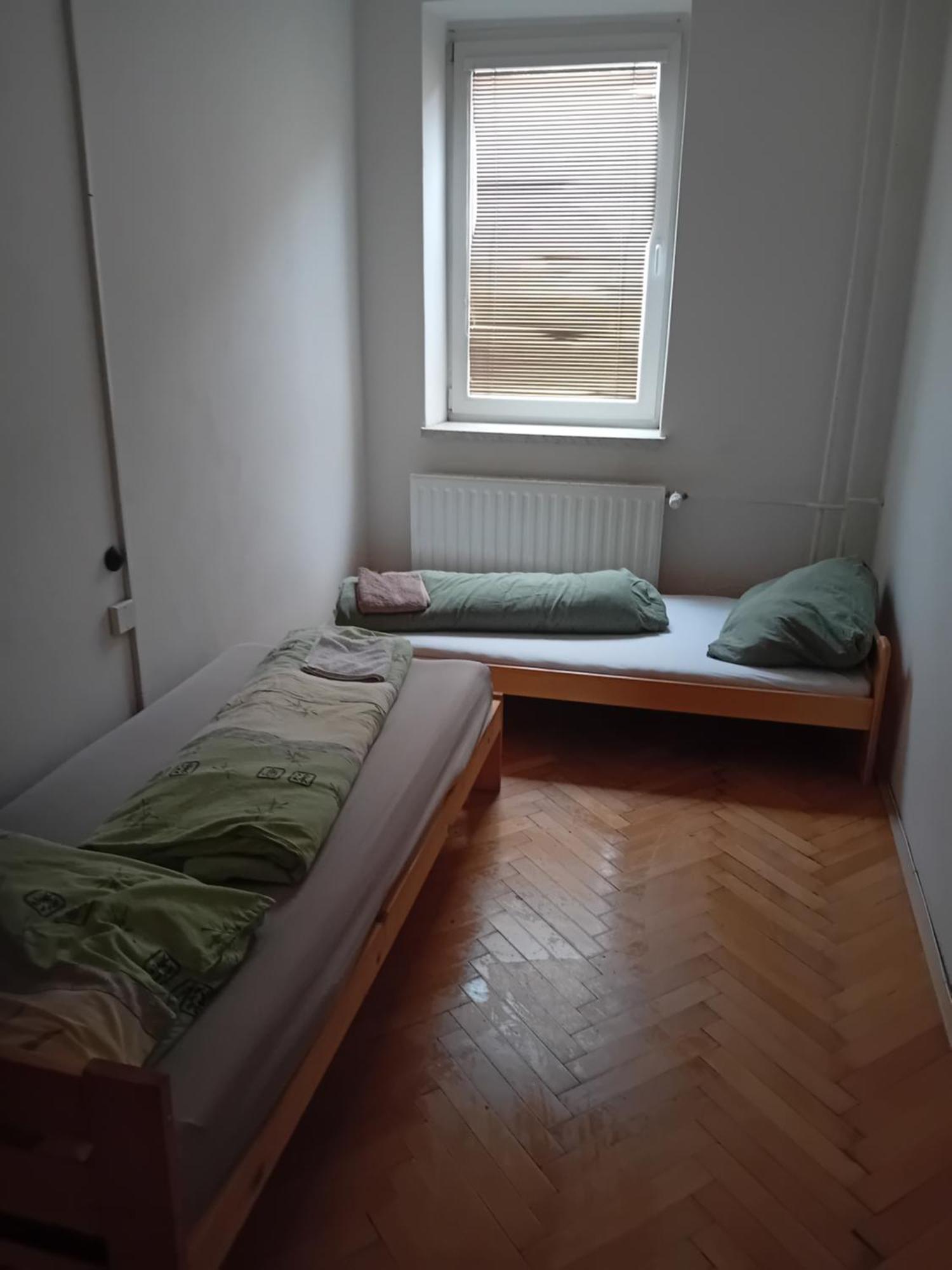 Holub Apartment In City Centrum Komarov Bagian luar foto